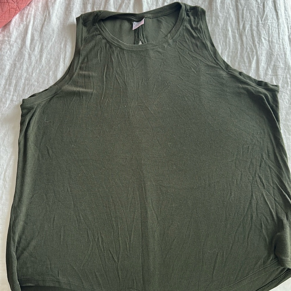 Athleta tank- Never worn!